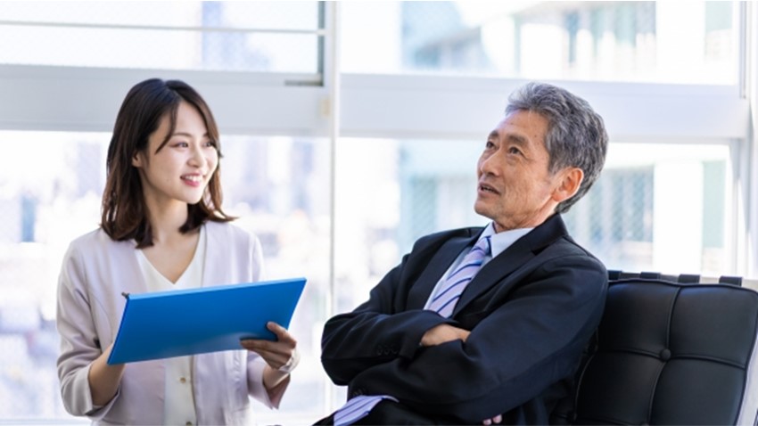 秘書とは? ~仕事内容や1日の流れ、将来性、役立つ資格について~